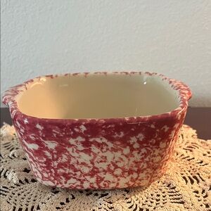 Gerald E. Henn Rose Spongeware Baking Small Casserole Dish Roseville Stoneware